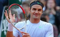 Federer vào tứ kết với hàng loạt kỷ lục xác lập